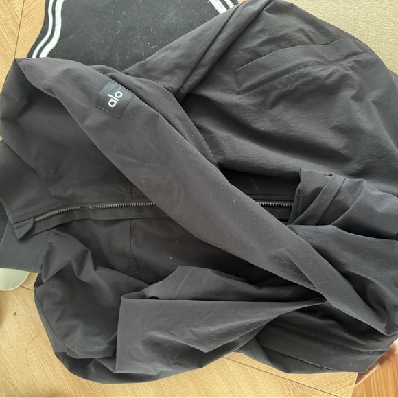 Alo Jacket - Picture 3 of 3